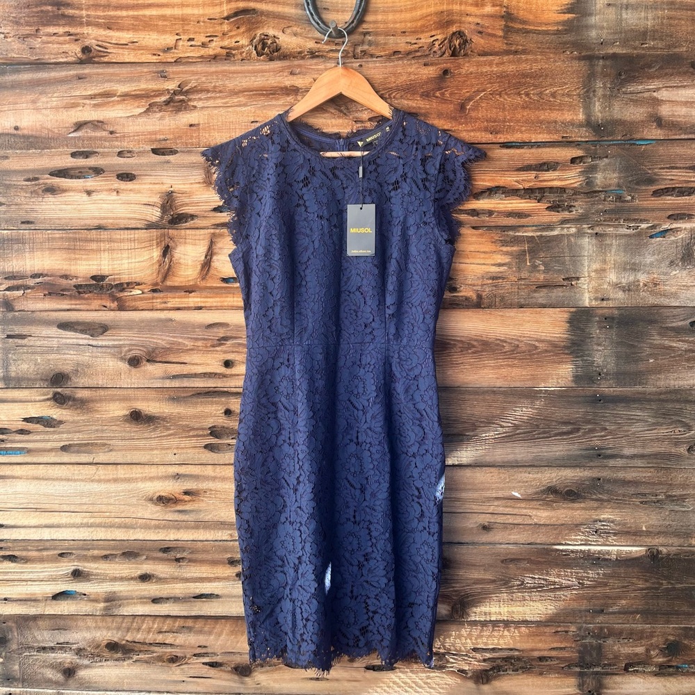 MIUSOL | NWT Navy Blue Lace Midi Dress M